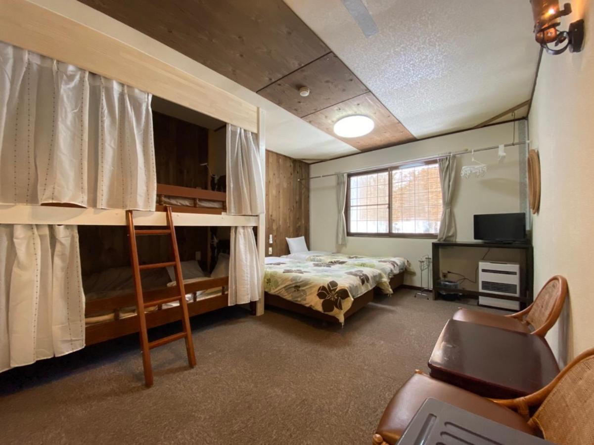 Hareruya Bed & Breakfast Hakuba Exterior photo